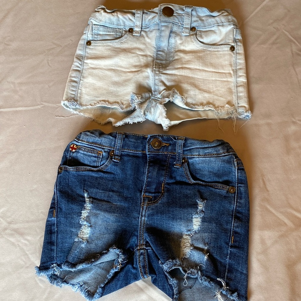 Hudson and GB Girls size 5 jean shorts bundle. Great condition.